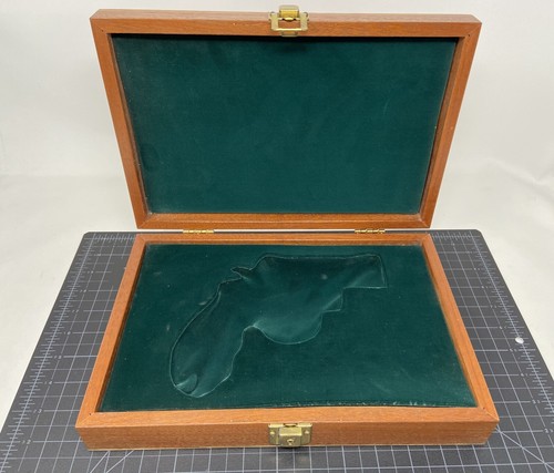 Smith Wesson S&W 1984 686 Compact 1st One Hundred Presentation Box Lew Horton - Bild 4 von 6