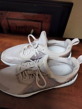 Size 9.5- Nike Air Max Bella TR 3 Rose Gold W