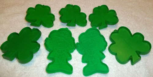 7 Vintage Hallmark St. Patrick's Day Plastic Cookie Cutters Shamrock Leprechauns - Picture 3 of 16