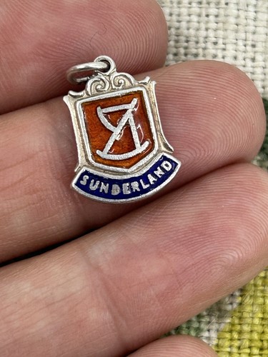 DE COLECCIÓN plata SUNDERLAND esmalte recuerdo escudo encanto colgante viaje - Imagen 3 de 3