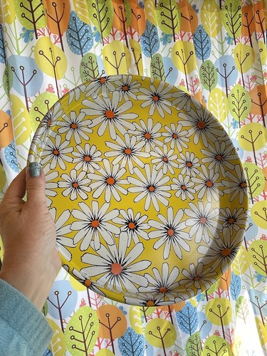 Vintage Mod Flower Power Rund Metall Serviertablett 14" Gelb Weiß Gänseblümchen Retro - Bild 9 von 17