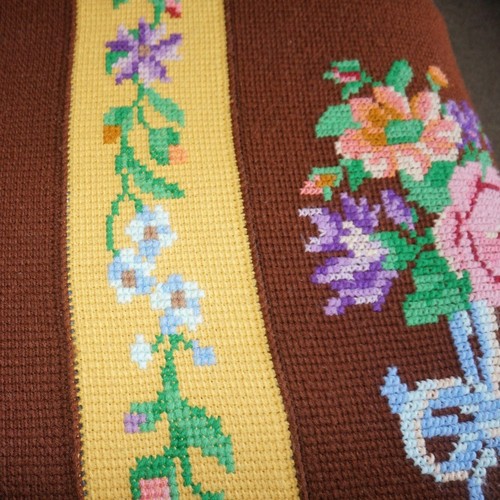 Vintage Afghan Flower Throw Blanket Crocheted Cover Floral Bouquet Retro 60s 70s - Picture 5 of 15