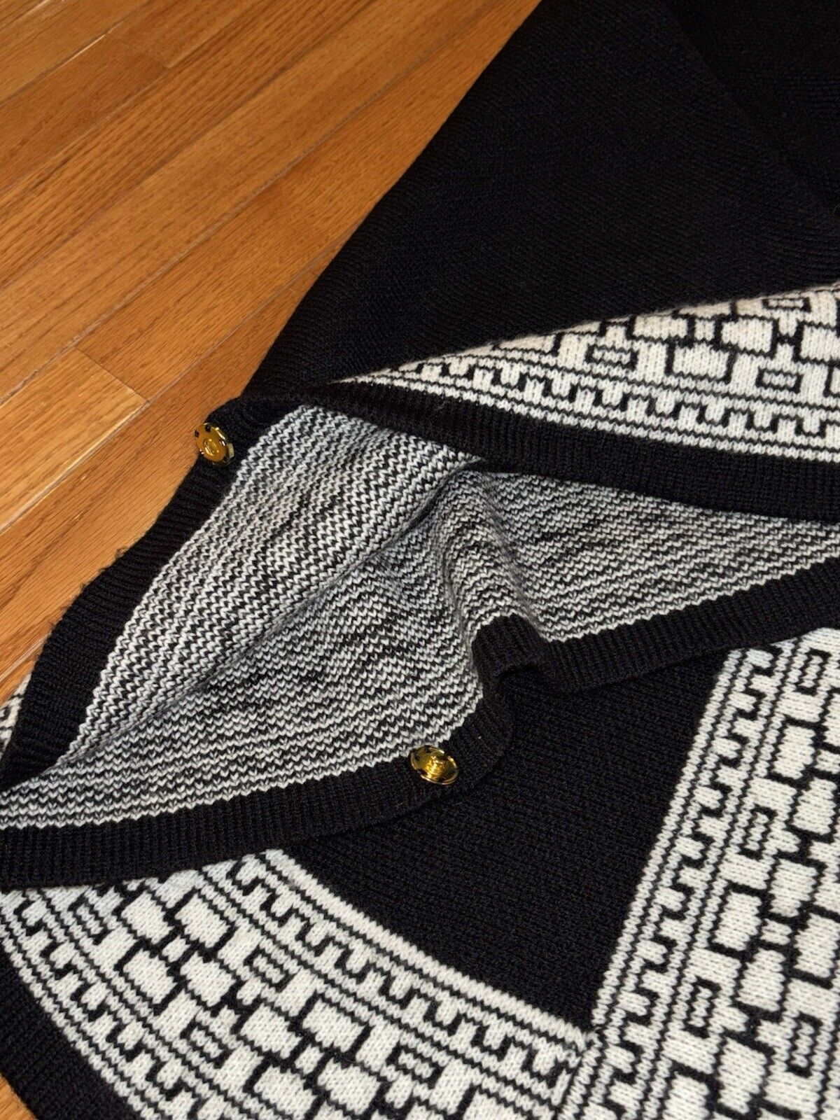 Picture 3 of 6