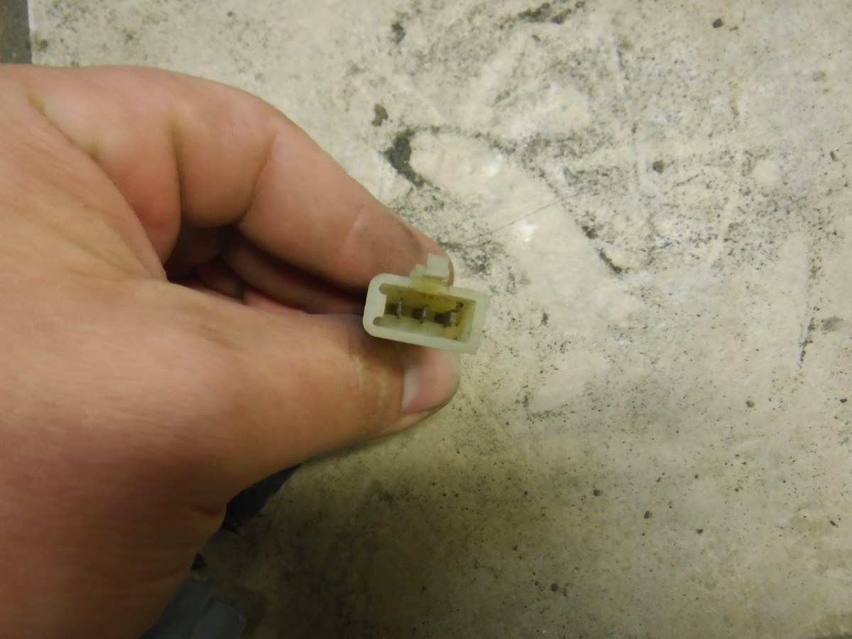 93-01 KAWASAKI ZX-11 ZX1100 Front Right Turn Signal