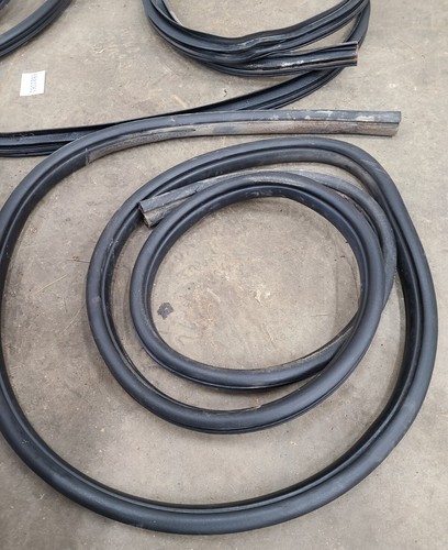 2009-2018 DODGE RAM 1500 QUAD CAB Rubber Door Seal Weather Stripping Strip Seals - Picture 7 of 12