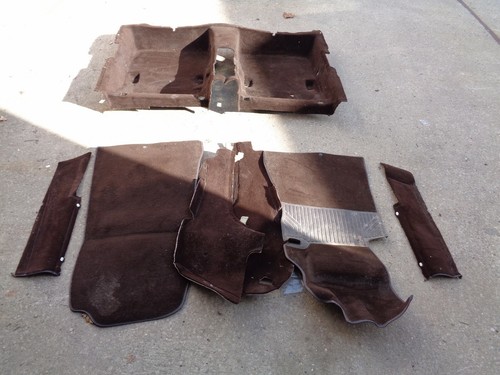 Fußmatten,Teppichboden, Innenteppich, Mercedes W201   190E in braun Velour   - Bild 1 von 7