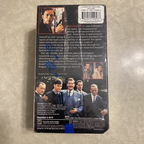 John le Carre A Perfect Spy VHS 3 Tape Box Set New Sealed 1987 - Imagen 3 de 6