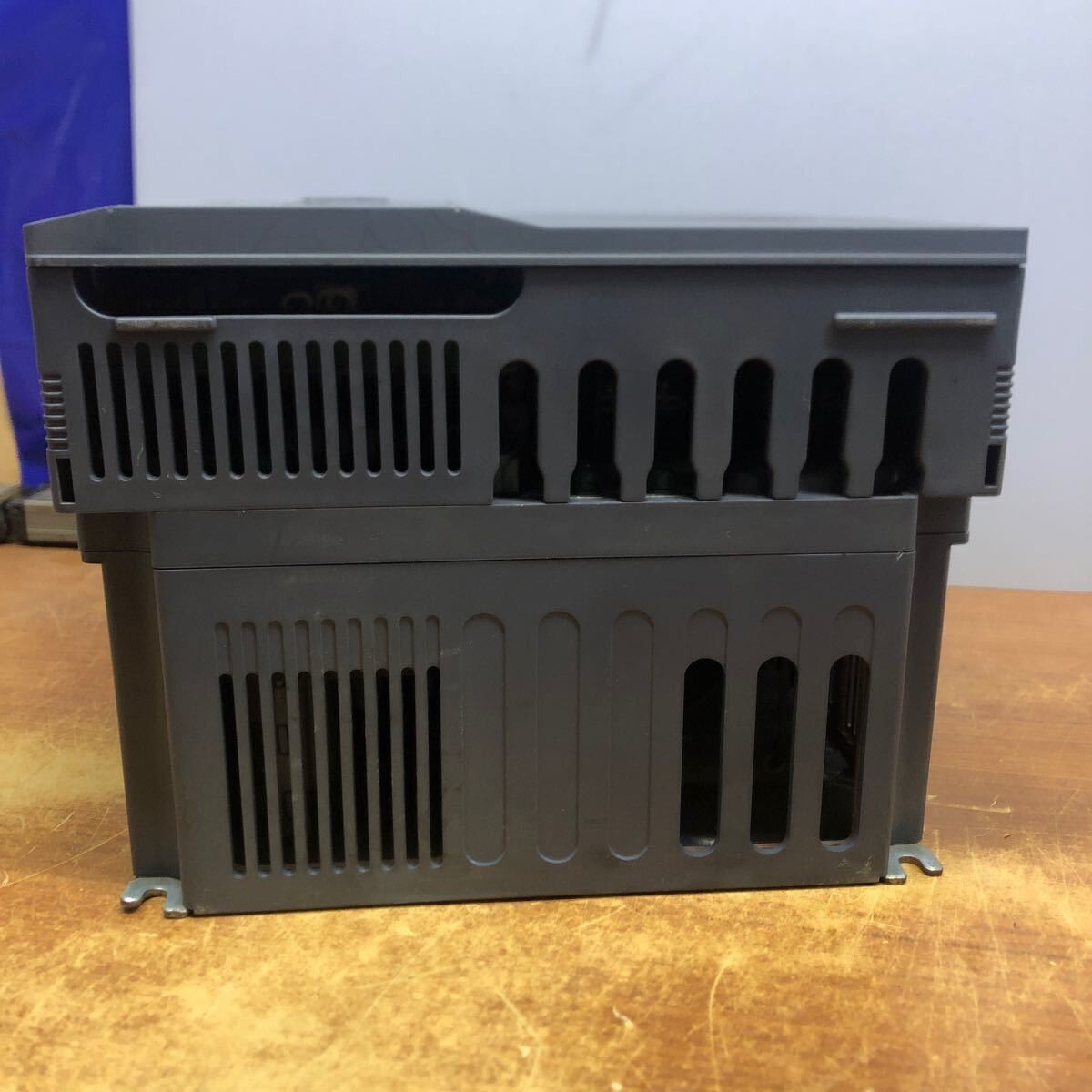MITSUBISHI Inverter FR-A820-5.5K-1 Removed From The Working MITSUBISHI Inverter FR-A820-5.5K-1 Removed From The Working