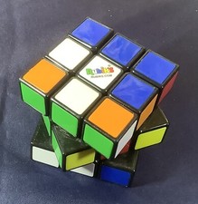 Authentic 3x3x3 Rubik  s Cube Puzzle Fidget Toy Brain Teaser Great Condition