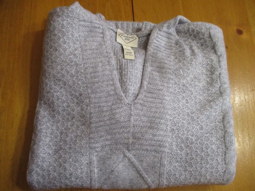 St. Johns Bay Ladies Size XLg Soft Grey Knit Sweater Hoodie Long Sleeves V Neck - Picture 10 of 10