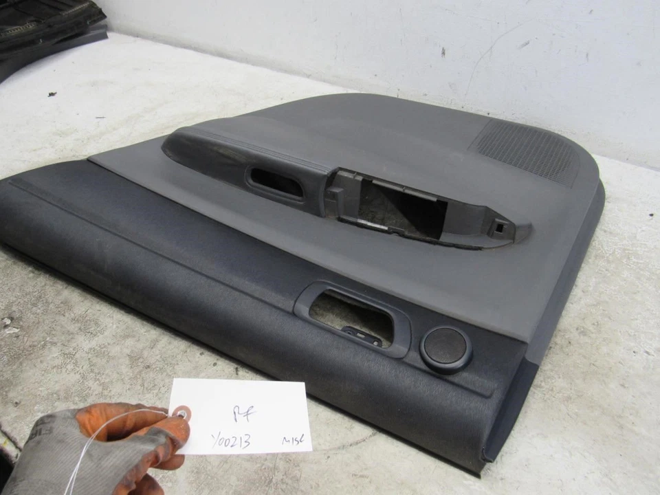 2006 2009 Toyota Prius Right passenger rear back door interior trim panel cover Foto 3 de 4