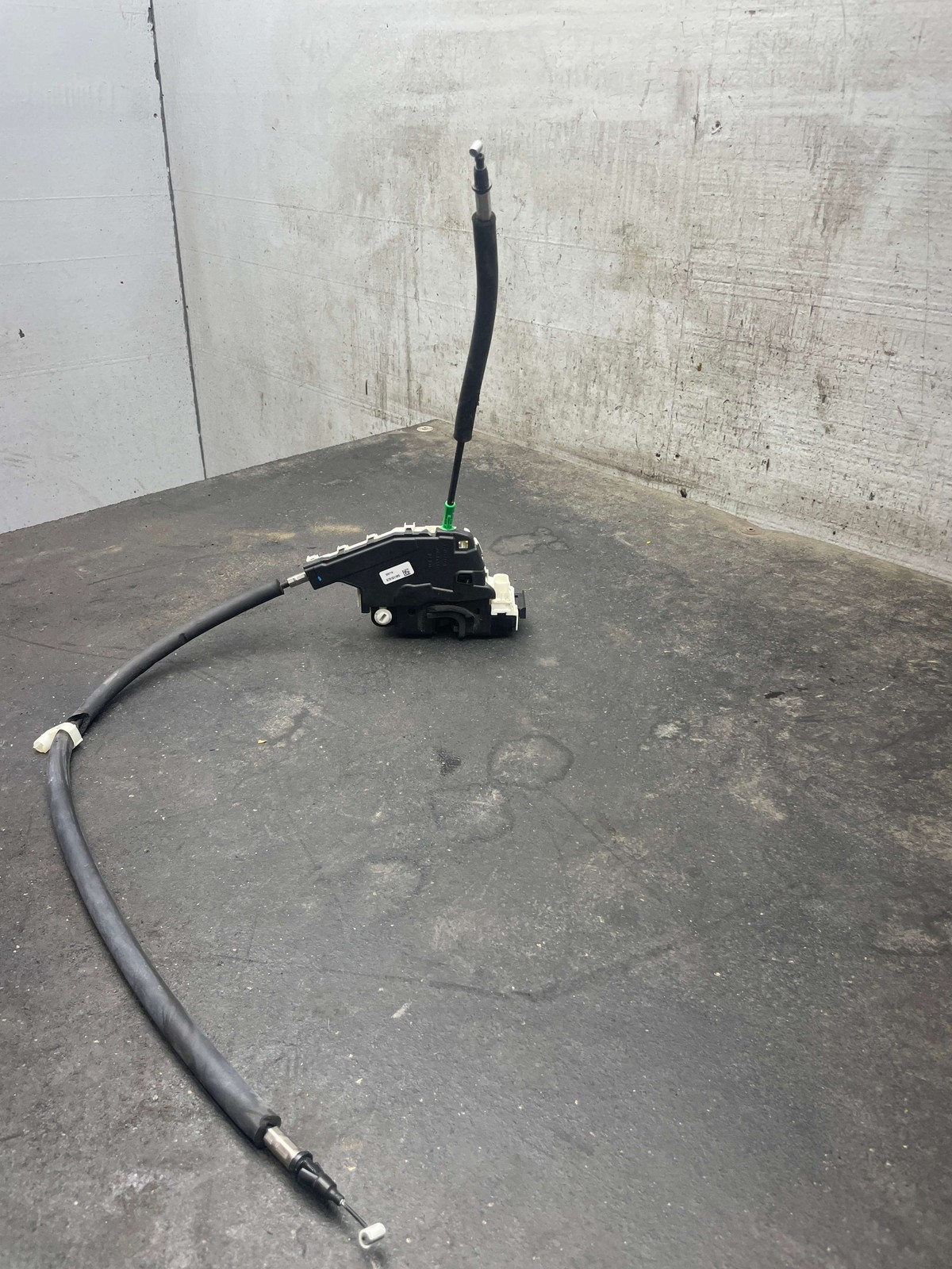 2017-2024 MASERATI LEVANTE M161 RH REAR RIGHT DOOR LOCK LATCH ACTUATOR 670101185