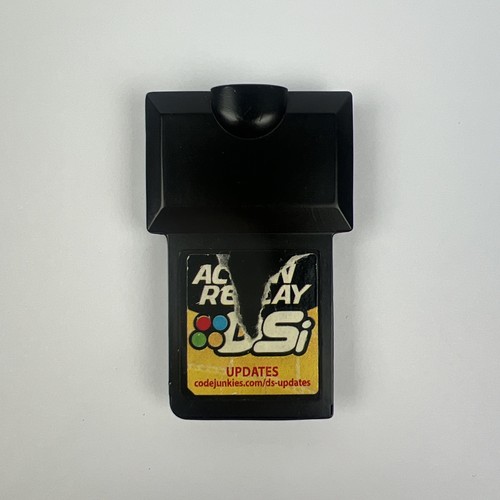 Action Replay DSi - Etiqueta Amarilla Nintendo DSi Solo Cartucho