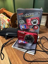 Kodak Easyshare m583 Digital Camera w/4 GB SD...