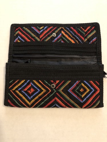 Donna Sharp Handbag And Wallet Set - Picture 13 of 18