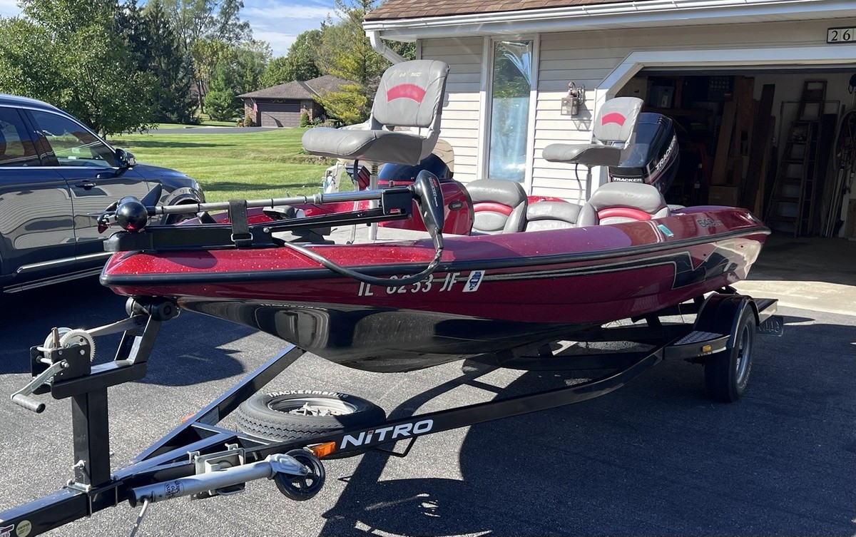 1999 Nitro 640LX Bass boat