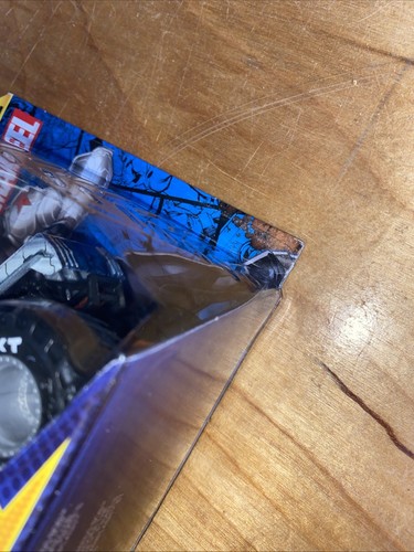 Monster Jam Marvel Captain America vs Winter Soldier Monster Trucks 1:64 NEW - Picture 7 of 8