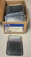 NEW Box of 25 Eaton Crouse-Hinds DSS100 Blank Condulet Cover, LOT OF 25 Covers