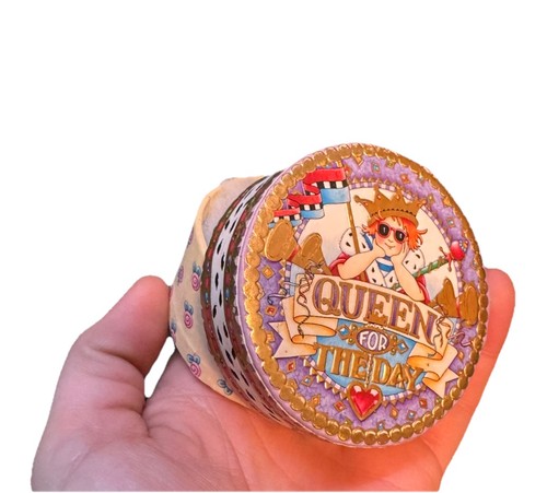 Queen for a Day Trinket Gift Box Round Decorative Jewelry Whimsical Junie B Jone - Picture 1 of 4