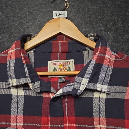 Free Planet Flannel Button Up Shirt Long Sleeve Cotton Red Plaid Men's Size XL - Picture 2 of 13