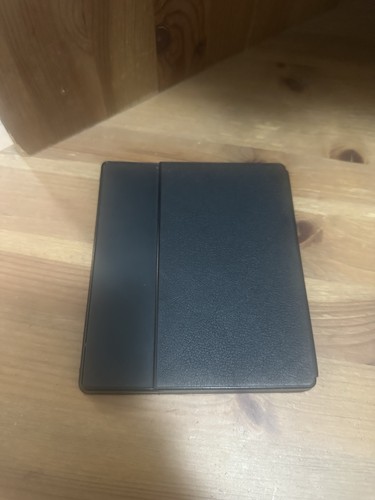 Kindle Oasis 8th generation black con cover e accessori - Afbeelding 4 van 6