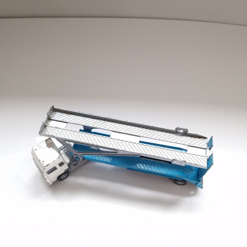 Corgi 1985 Light Blue Volvo Globetrotter Car Transporter 1:64 Diecast - Picture 12 of 14