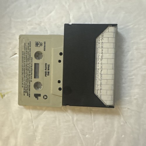 1979 Pink Floyd The Wall Album Cassette Columbia P2T36183 - Picture 2 of 2