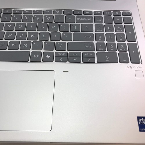 HP EliteBook 660 G11 16" Core Ultra 5 125U 1,3 GHz 16 GB RAM 500 GB - Foto 7 di 16