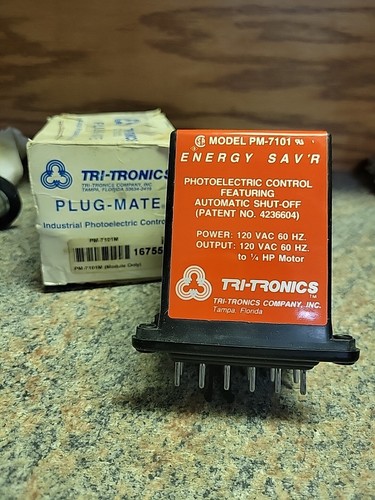 Tri-Tronics Photoelectric Control Automatic Shut-Off Mo. PM-7101 Part#  4236604 - Picture 1 of 4