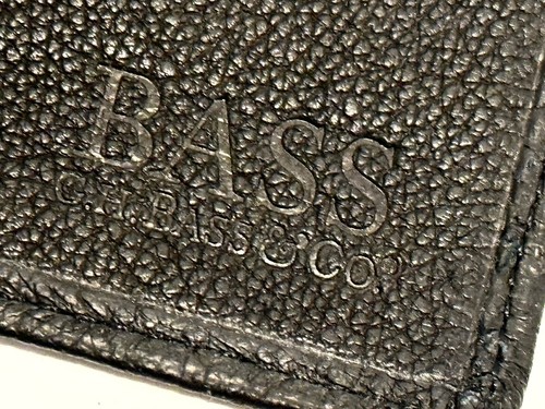 THREE VINTAGE NEW UNUSED LEATHER WALLETS = TOMMY HILFIGER, BASS, RED EELSKIN $99 - Picture 6 of 8