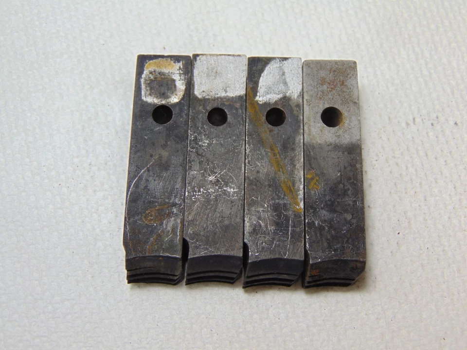 VINTAGE PIPE THREADER DIE REPLACEMENT PART TOLEDO 1 & 1A  USED HIGH SPEED 1 1/4" - Image 2 of 4