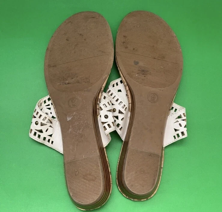 Merona Mujer Sandalias Tanga Blancas Talla 9 Geométricas Imitación Cuero Foto 4 de 4