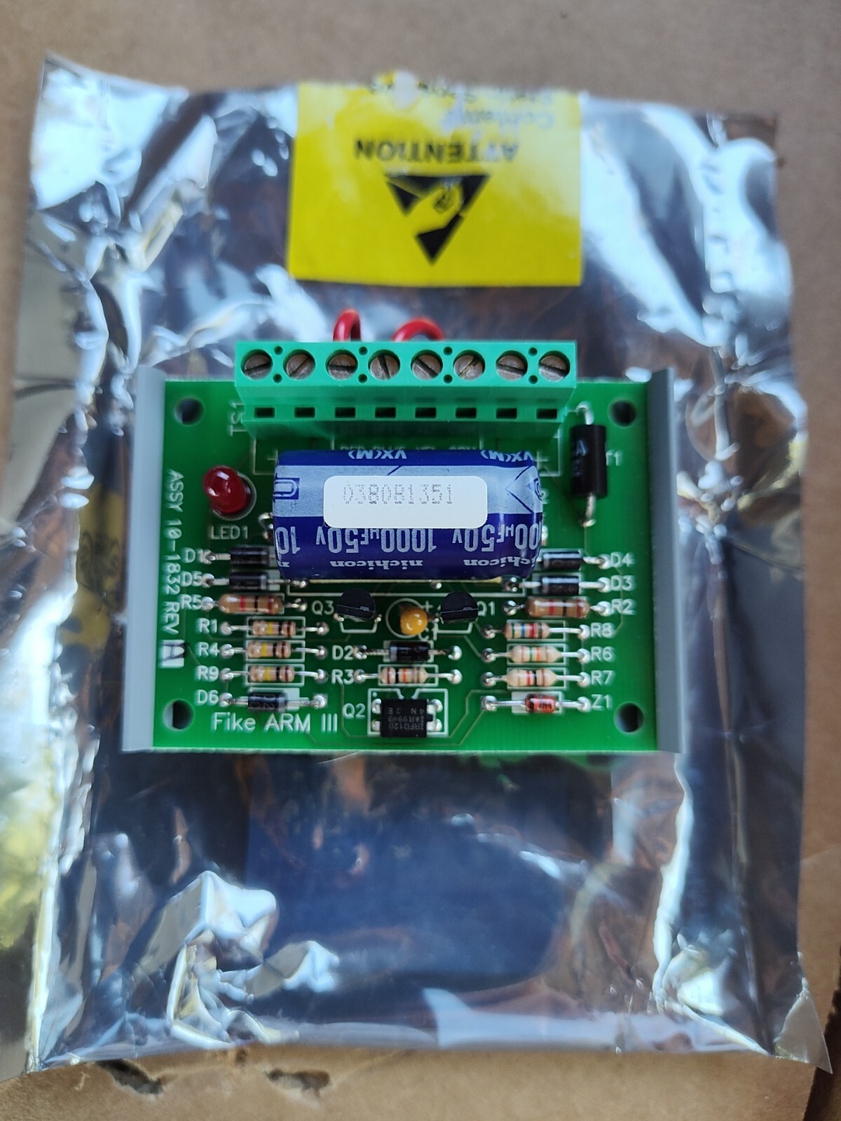 FIKE 10-1832 - BRAZO 3 - PLC/Módulo PLC de control de máquina/Módulo de liberación de agente limpio