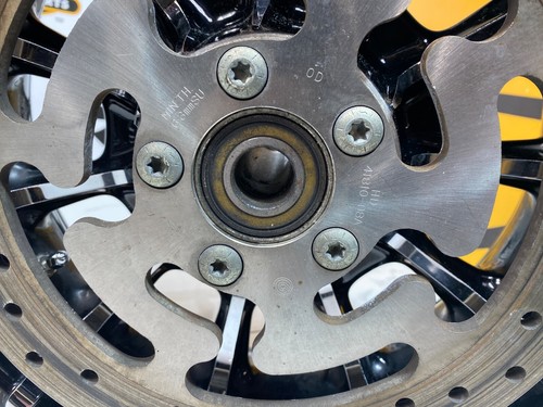 CVO 09-25 Harley OEM Touring Front Rear Roulette Wheels Chrome & Black - Picture 12 of 19