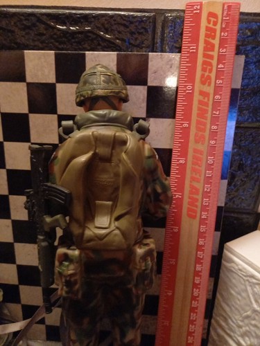 HM Armed Forces 10" Parachute Figure. Year 2000 Action Figure - Picture 4 of 4