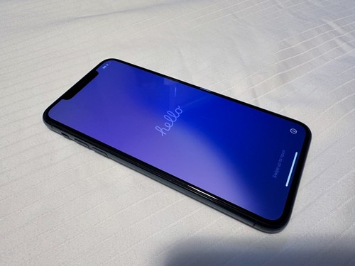 Apple iPhone 11 Pro Max - 64 GB - Midnight Green Unlocked (Used Good Condition)