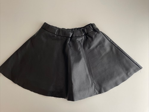H&M Girlzs Faux Leather Black Mini Elastic Adjustable Waist Raw Hem Skirt Sz 5-6 - Picture 1 of 10