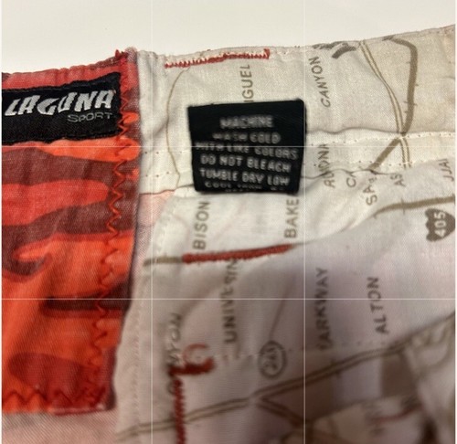 Pantaloncini mimetici cargo unici da uomo Laguna taglia 33 cuciture interne 11” rari da trovare - Foto 7 di 11
