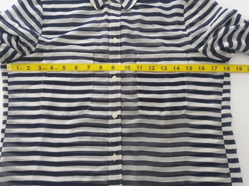 Old Navy Size XS Semi Sheer Long Sleeve Button Cuff Shirt Pockets Light Weight - Picture 7 of 7