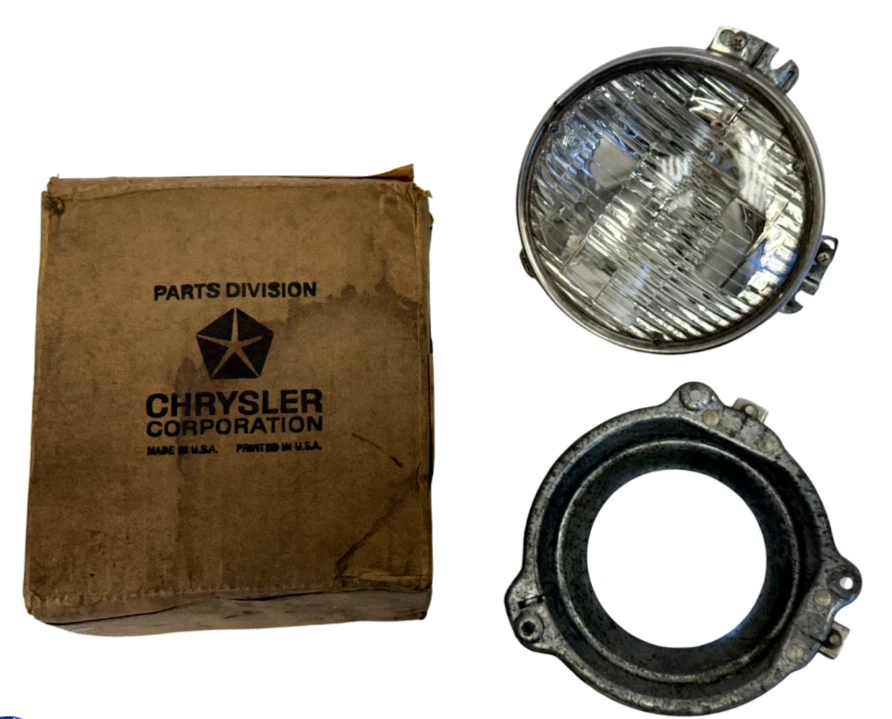 1964 - 1967 年道奇普利茅斯 B 车身低光束前照灯总成 2524930 NOS。 — 第 2/4 张图片
