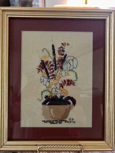1970s Vintage Folk ART Americana Framed Fall Floral Needlepoint Cross Stich - Picture 3 of 5