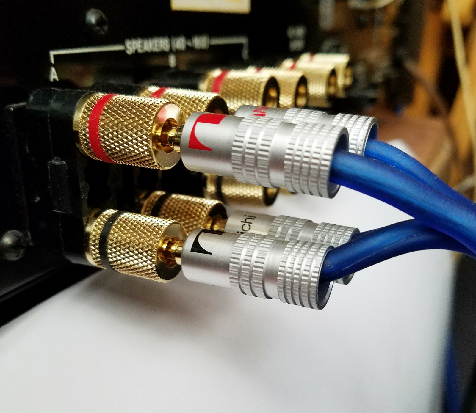 2 Akai Allied Radio Shack Stereo Speaker Banana Jack Plug Connectors, 1