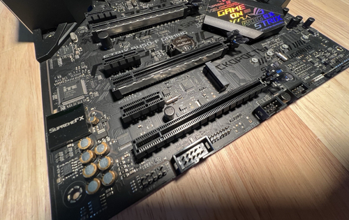 CPU + płyta główna + kombi RAM: ASUS ROG STRIX B450-F GAMING + Ryzen 7 5700G + 16GB - Zdjęcie 18 z 23