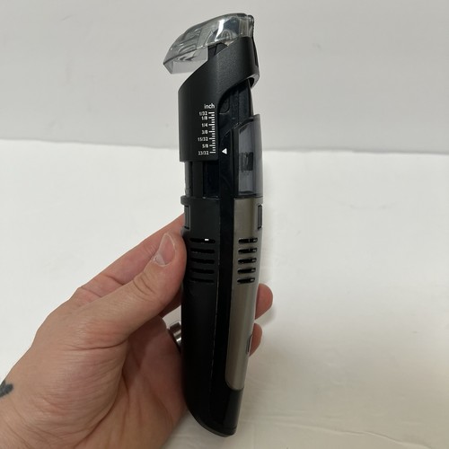 Philips Norelco 7100 Vacuum Beard Trimmer QT4050 - Bild 7 von 8