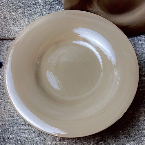 Set of 8 Pottery Barn Sausalito Taupe (Chocolate Milk Brown) Salad Plates Bowls - Picture 2 of 10