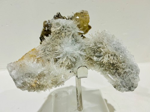 Aguja Cuarzo con Calcita Resplandor Pureza y Mayor Alineación Soporte 200g - Imagen 6 de 14