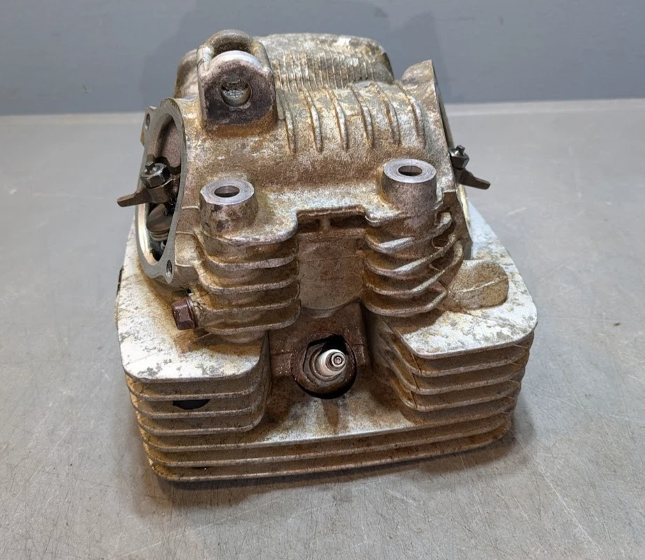 Conjunto de culata Yamaha XT225 Serow 1992-2000 Foto 4 de 4