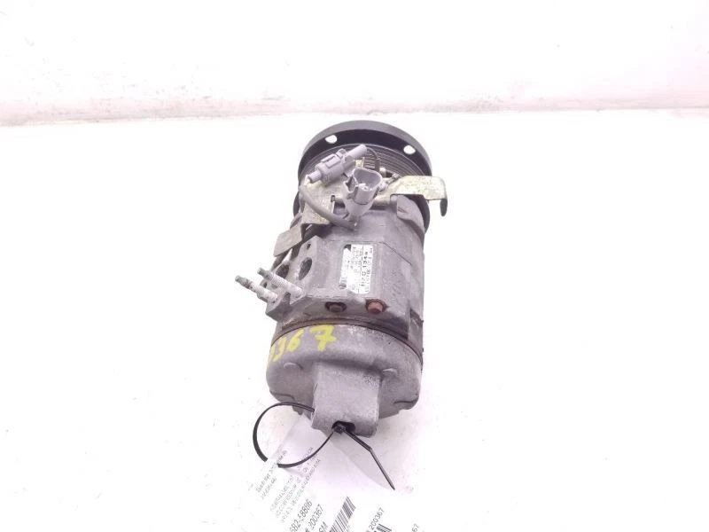 01-07 MONTAJE COMPRESOR AC TOYOTA SEQUOIA SR5 8CYL 4.7L Foto 3 de 4