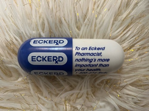 Eckerd Pharmacy Drug 1st Aid Plastic Capsule White Blue Pharmacist Collectible