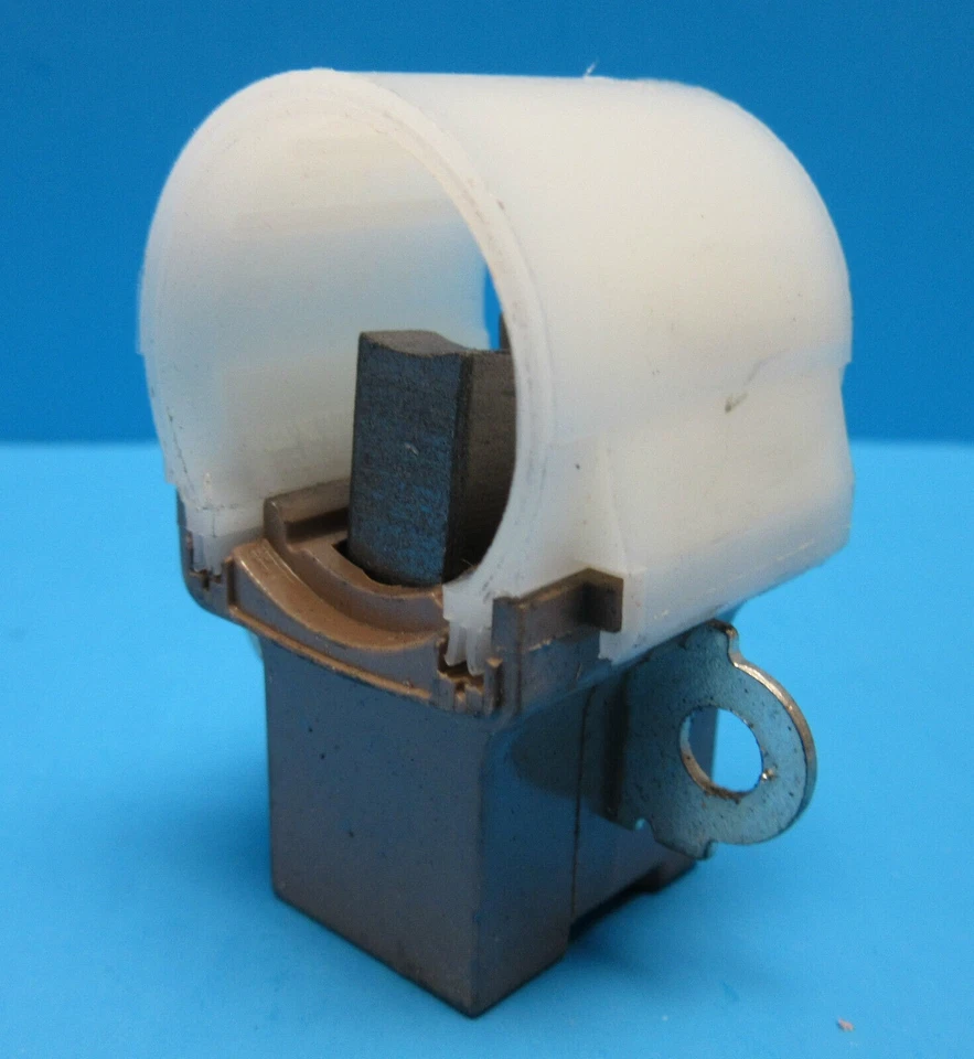 Conjunto de soporte de cepillo regulador alternador WVE JX15 OEM# 2737075060 para Toyota Foto 4 de 4